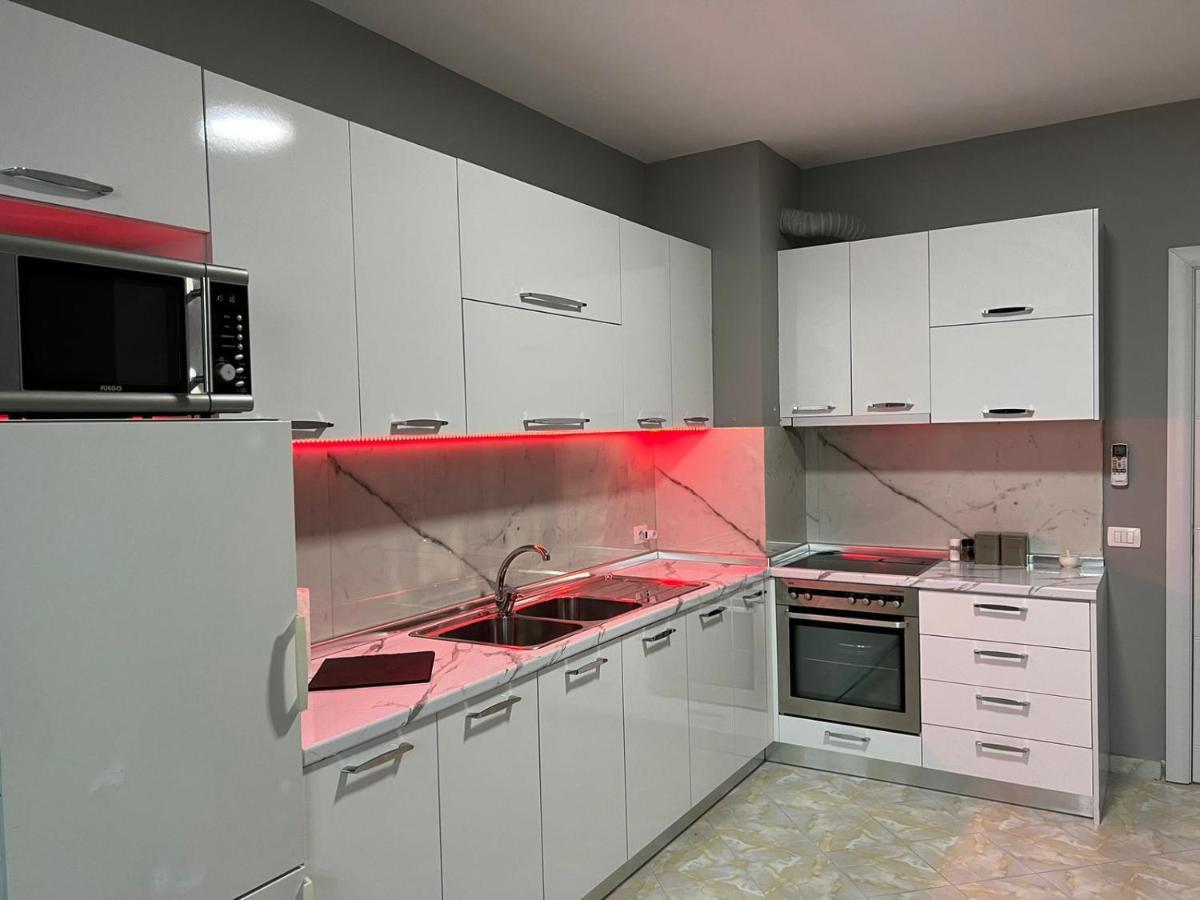 Lift @Vollga With Bbq And Patio Apartment Драч Екстериор снимка