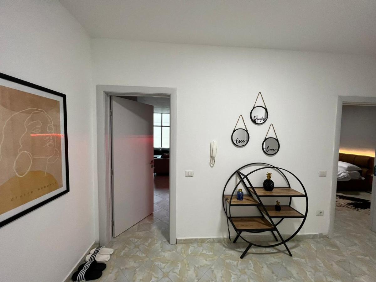 Lift @Vollga With Bbq And Patio Apartment Драч Екстериор снимка